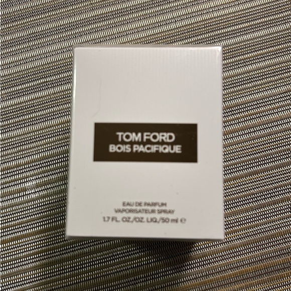 JUST DROPPED TOM FORD BOISE PACIFIQUE - Picture 4 of 6